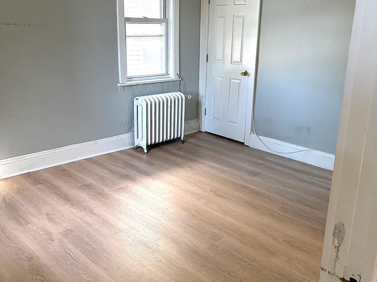 17 Hamilton Ave — Photo 4