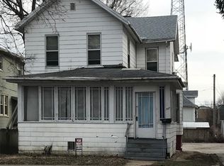 307 E Locust St #L, Bloomington, IL 61701