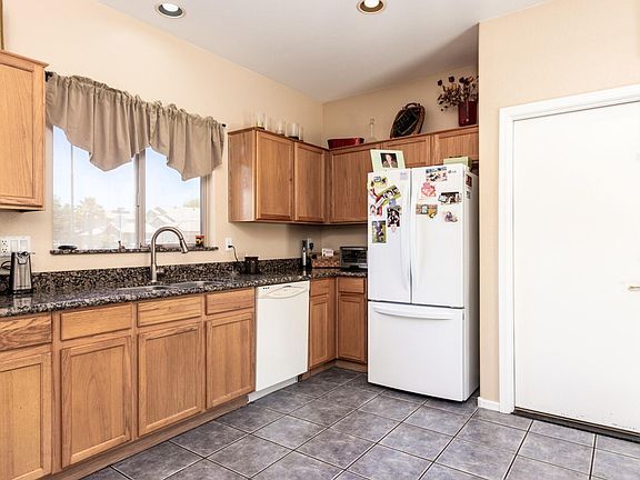 5th image of 15811 N 156th Ln