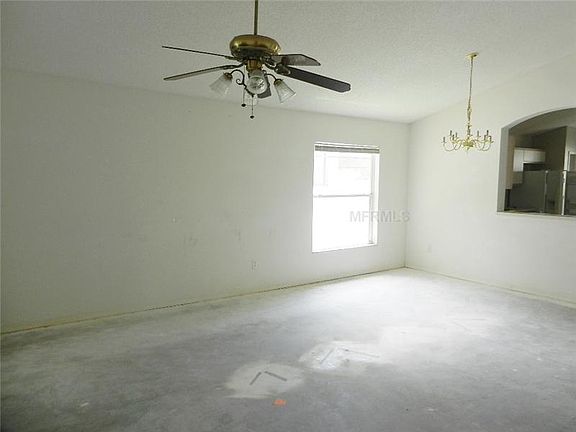 3rd image of 1909 Wiregrass Ct