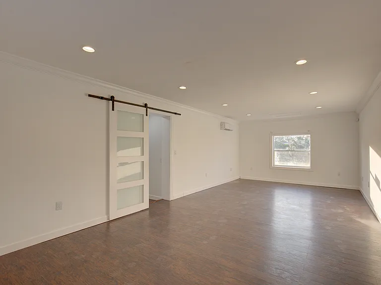 5907 Sheldon Rd — Photo 25