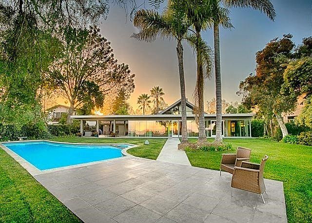 8425 La Jolla Scenic Dr N, La Jolla, CA 92037 | Zillow