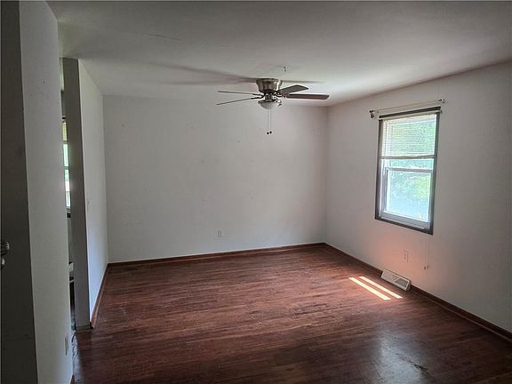 3rd image of 4859 NW Misty Ln