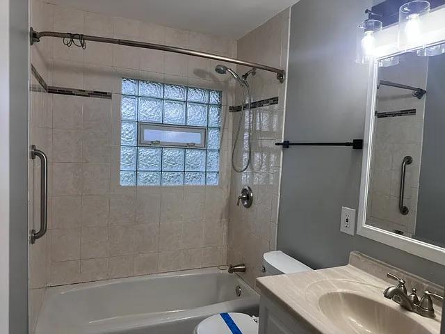 236 E Rose St — Photo 11