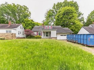 3656 Brinkmore Rd, Cleveland, OH 44121