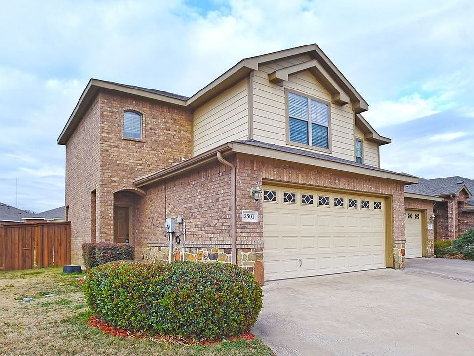 1st image of 2501 Sedona St