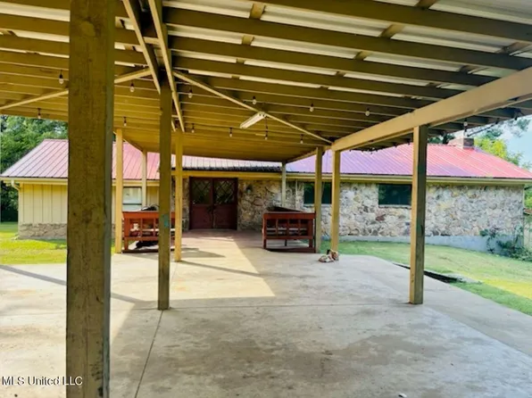 6012 Hernando Rd, Byhalia, MS 38611