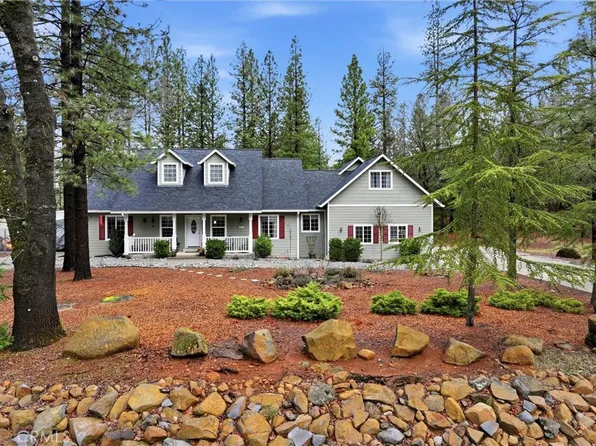 8863 Fox Dr, Cobb, CA 95426