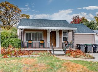 5880 Burr St, Taylor, MI 48180