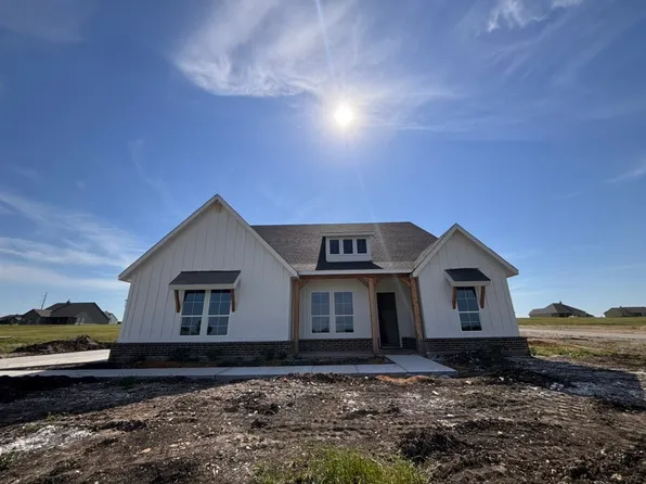 139 Big Sky Rd, Decatur, TX 76234