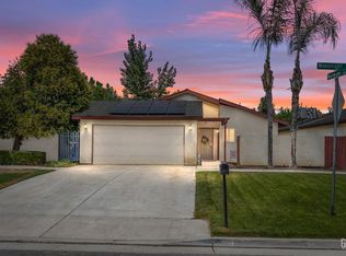5608 Moonlight Way, Bakersfield, CA 93309