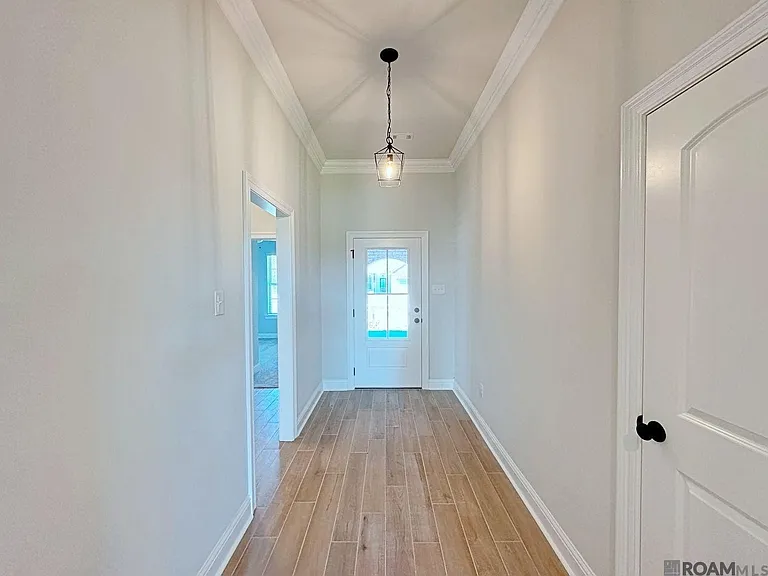 722 Bellegrove Square Ave — Photo 8