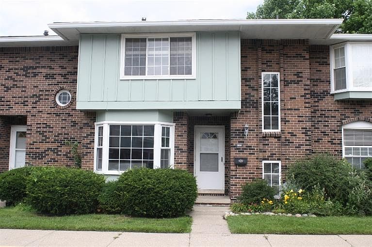 1st image of 2810 Page Ave