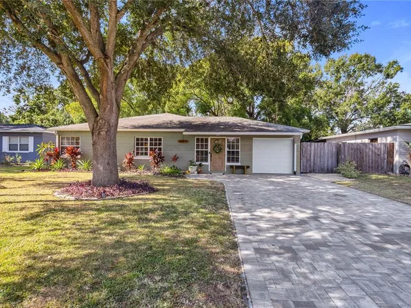 11104 N Teegreen Rd, Tampa, FL 33612