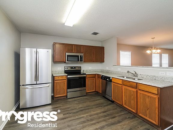 5th image of 112 Sandlewood Dr