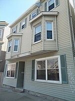 3rd image of 652 Dorchester Ave #1