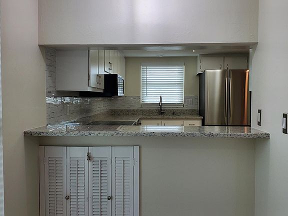 Kitchen pass thru Bar