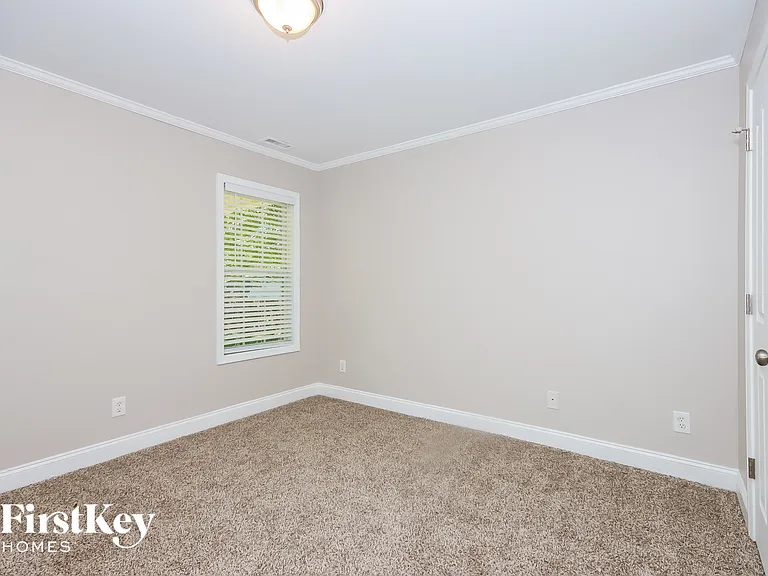 645 White Oaks Rd — Photo 12