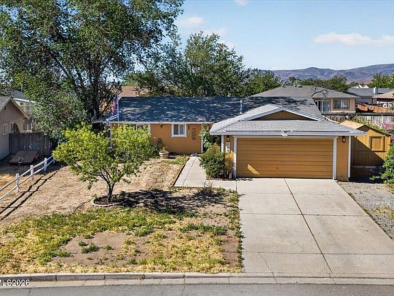 2nd image of 409 Sierra St