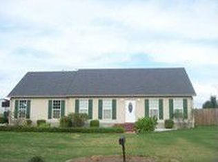 22 Hartsfield Dr, Jackson, TN 38305