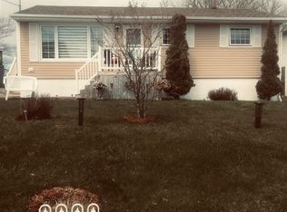 38 Currie St, Glace Bay, NS B1A5E4