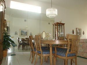 4th image of 164 Woodlake Cir