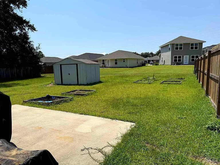 1333 Fairchild St — Photo 12
