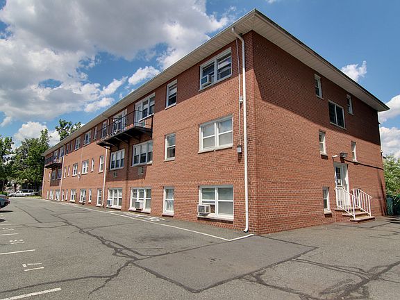 3rd image of 222 E Westfield Ave APT B3