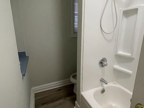 4th image of 2634 Poplar St Floor 1