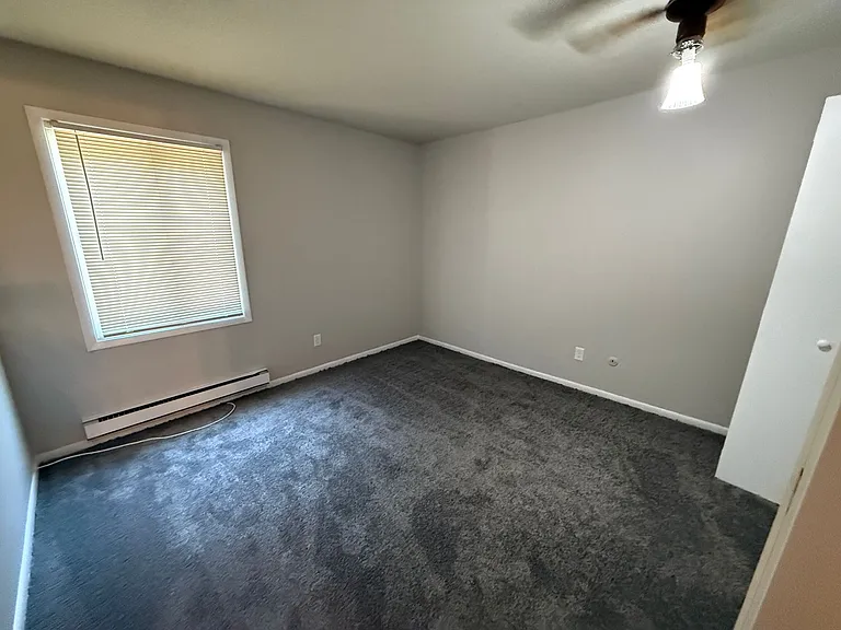 Executive House West — Photo 9