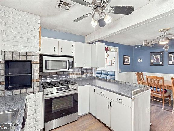 4th image of 401 Applegate Ave