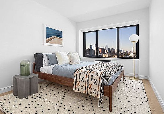 5th image of 475 Clermont Ave #540