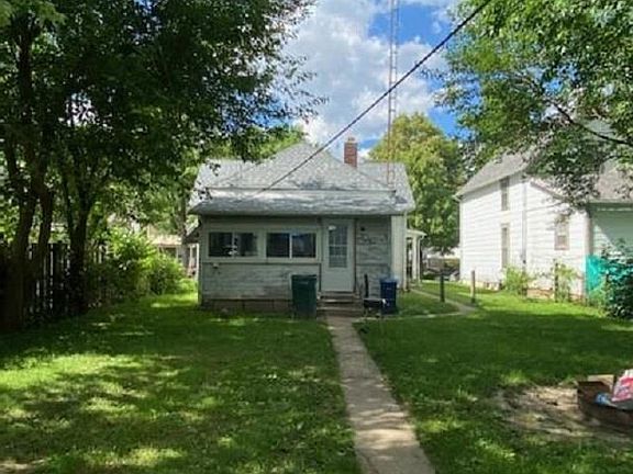 3rd image of 415 Randolph St