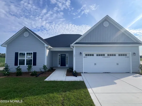 505 E Black Water Lane, Maysville, NC 28555