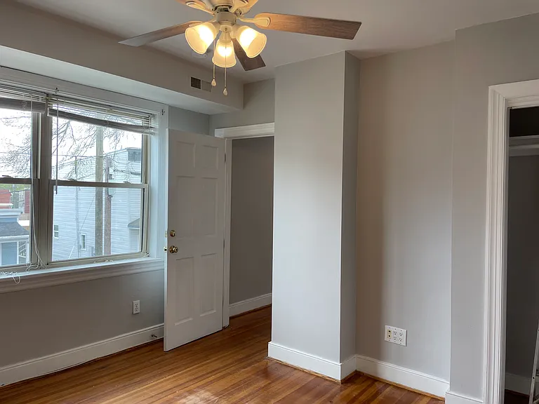 916 Norton St #2 — Photo 3