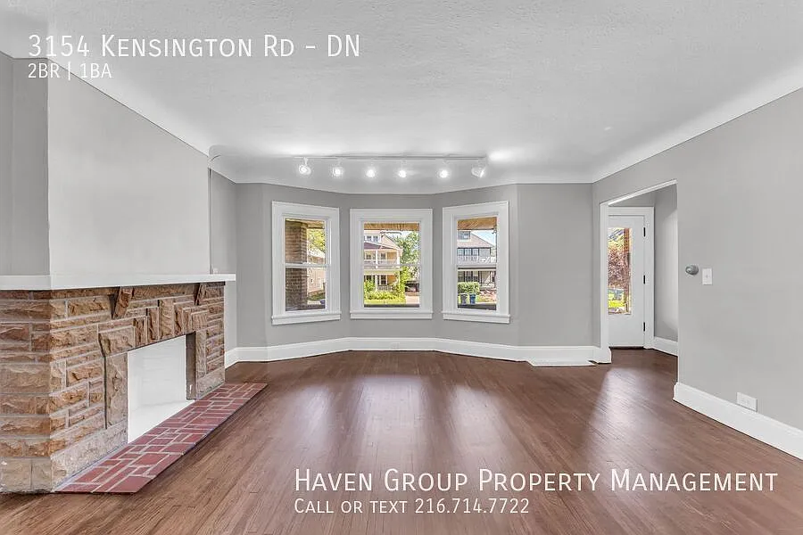 3154 Kensington Rd | DN, Cleveland Heights, Ohio, 44118 - Spacious 2-bed 1-bath multi-family home! — Photo 4