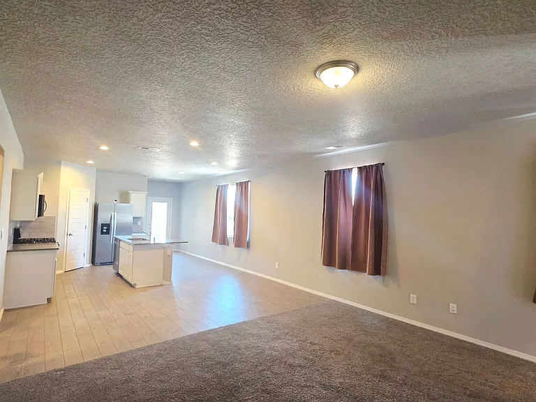 748 Amatista Loop SE — Photo 18