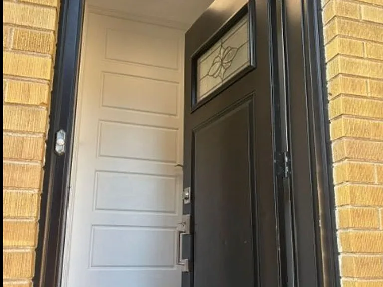 1341 Freeport Dr #BASEMENT — Photo 2