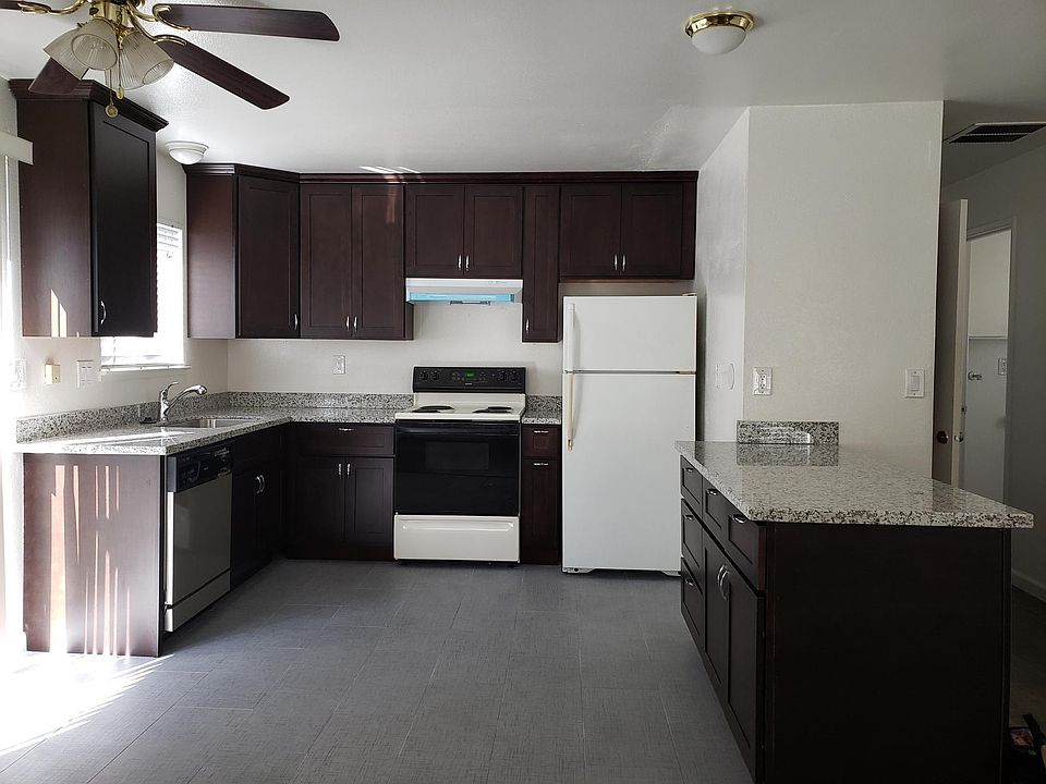 1st image of 5550 Thornwood Dr