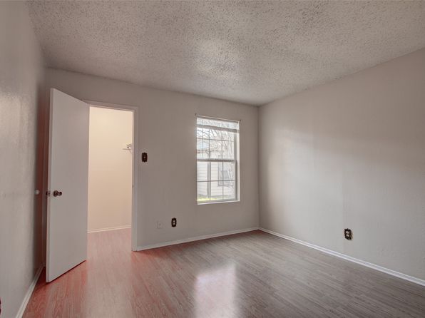 irving-texas-162653169 picture