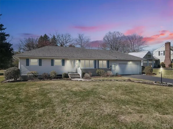 104 Lincoln Ave, Stockertown, PA 18083