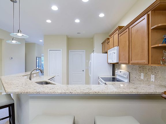 4th image of 2979 Vallejo Way