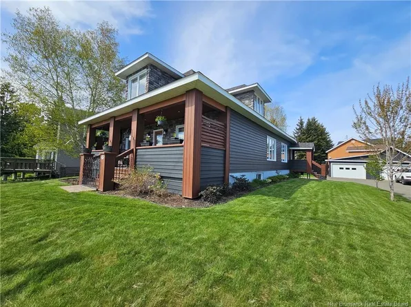 45 Tobique Rd, Grand Falls, NB E3Y 1B9