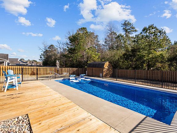 5th image of 8541 Old Forest Drive