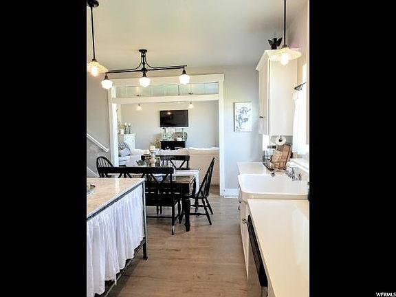 4th image of 7862 N Red River Dr