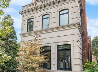 2027 N Magnolia Ave, Chicago, IL 60614