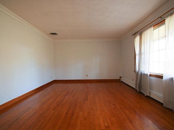 5th image of 6718 Oleander Cir