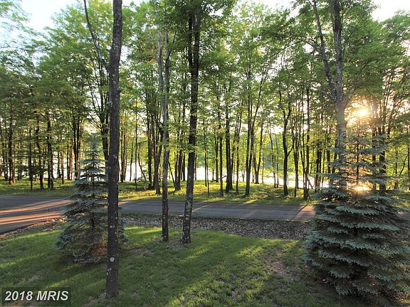 2nd image of 566 Bluebell Dr