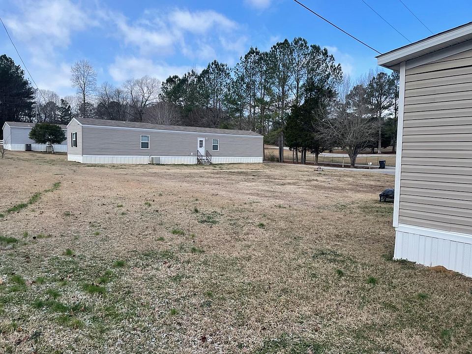 2nd image of 17 North Dr