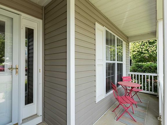 2nd image of 165 Scenic Lake Dr